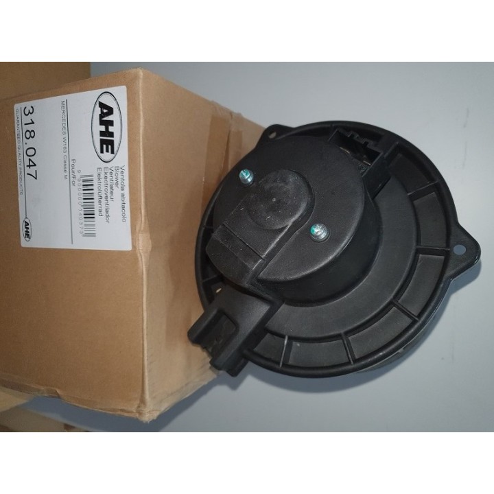 318047  VENTOLA abitacolo MERCEDES W163 Classe M 00-