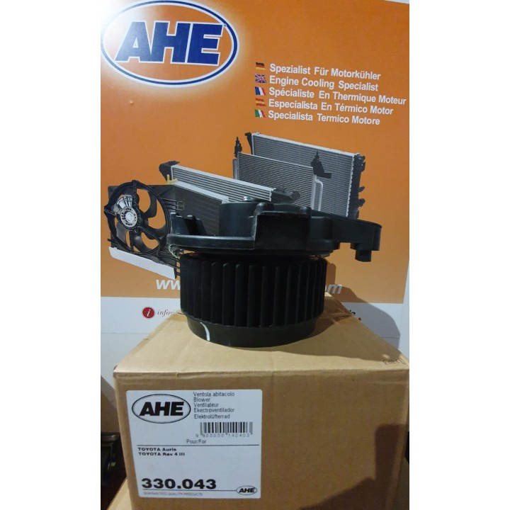 330043  VENTOLA abitacolo TOYOTA Auris / Rav 4 III  07-